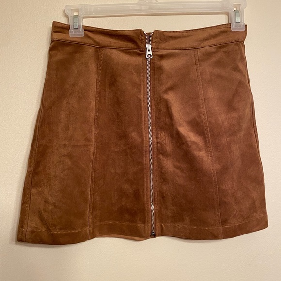 Wilfred Free X Aritizia New Zip-Up Mini Skirt size 10 - Picture 2 of 6